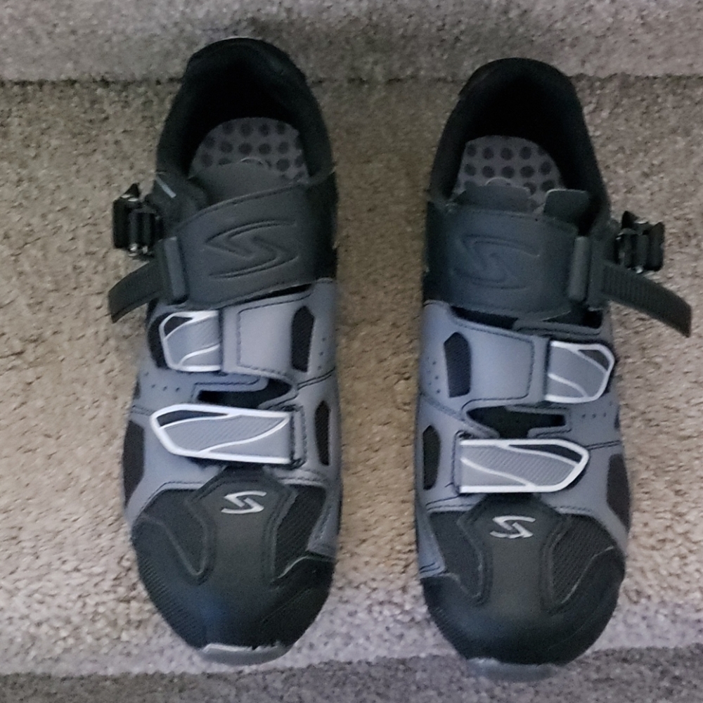 Womens spin shoes